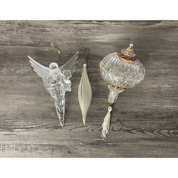 Set of 4 Clear Acrylic Christmas Ornaments Angel Finial Bulb Vintage 1989 - Picture 1 of 13